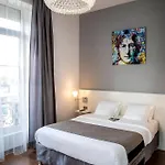 Le Manoir ホテル 3*