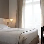 Le Manoir Отель