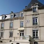 Le Manoir 3*