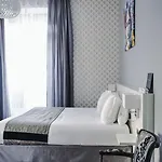 Le Manoir Отель