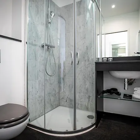 Le Manoir Hotel, Bw Signature Collection 3* Ла-Рошель