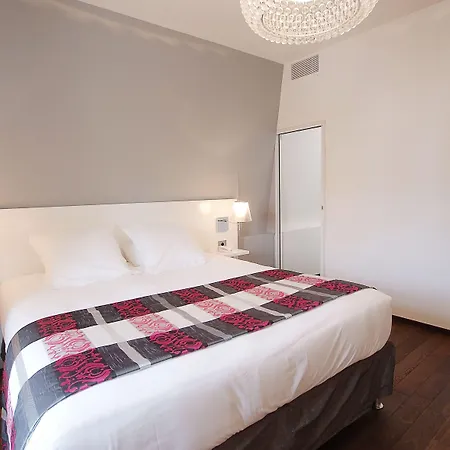 Le Manoir Hotel 3*