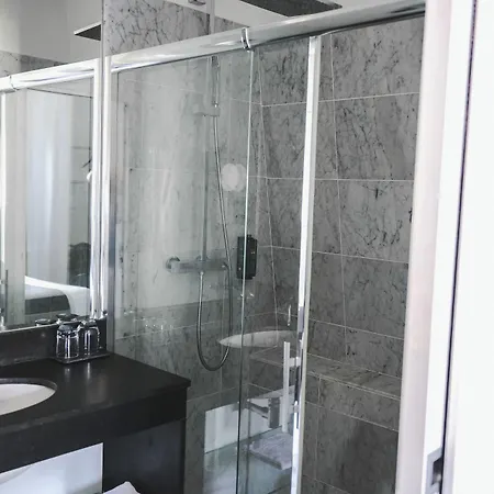 Le Manoir Hotel, Bw Signature Collection 3*