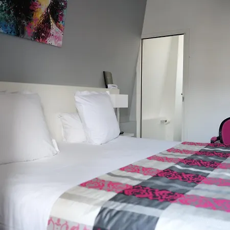 Отель Le Manoir Hotel, Bw Signature Collection 3*