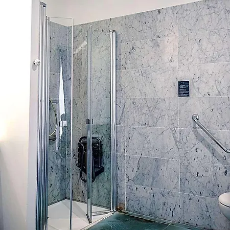 Le Manoir Hotel, Bw Signature Collection 3*