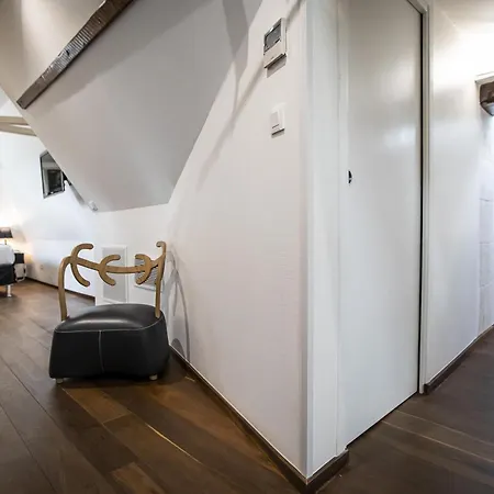 Le Manoir Hotel, Bw Signature Collection Hotel 3*