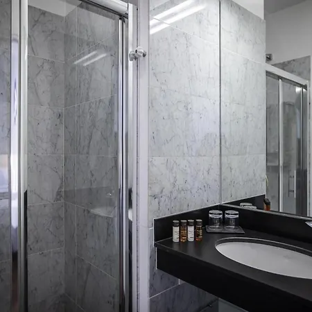 Le Manoir Hotel, Bw Signature Collection Hotel